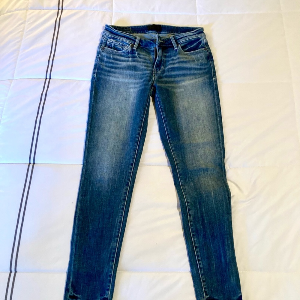 Buckle Women's Blue Ankle Jeans